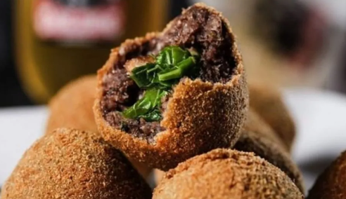 Bolinho de feijoada