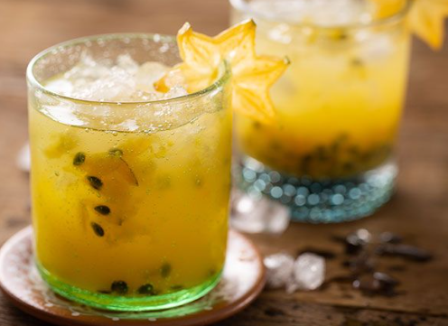 Caipirinha de maracujá