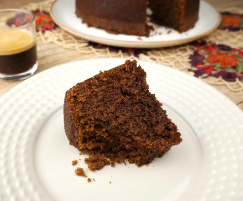 Bolo de café com chocolate