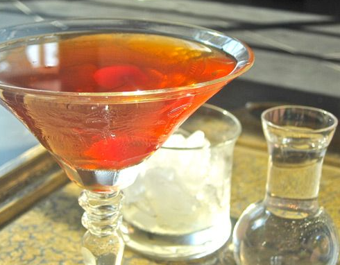 Manhattan drink