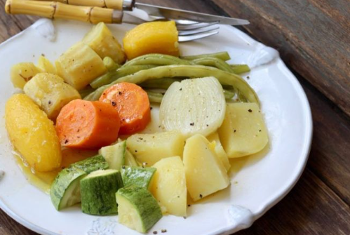 Salada de legumes cozidos