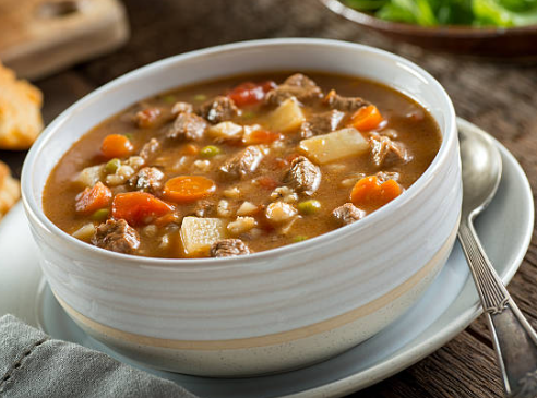 Sopa de carne com legumes