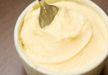 Manteiga com nata