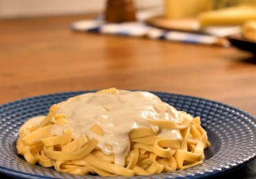 Molho de queijo para macarrão