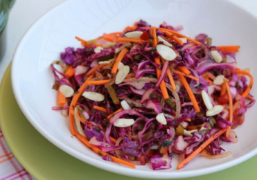 Salada de repolho roxo