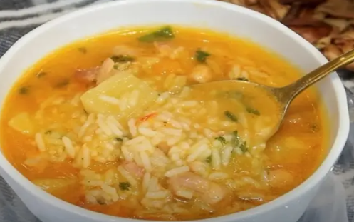 Sopa de arroz 