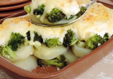 Brócolis com queijo