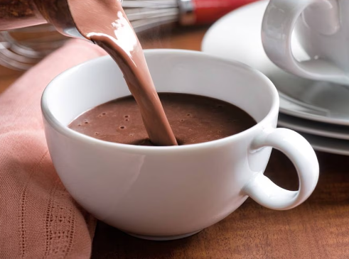 Chocolate quente com leite em pó