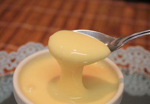 Como fazer leite condensado com leite em pó