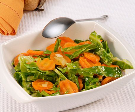 Salada de couve com cenoura