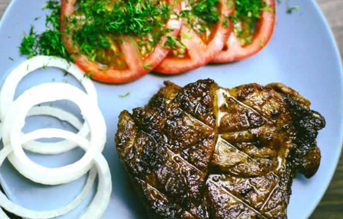 Bife no forno suculento