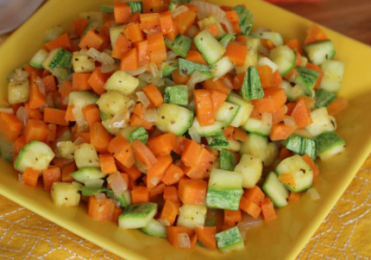 Salada de abobrinha e cenoura