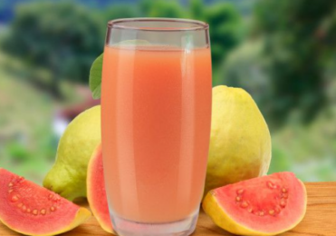 Suco de goiaba com maçã