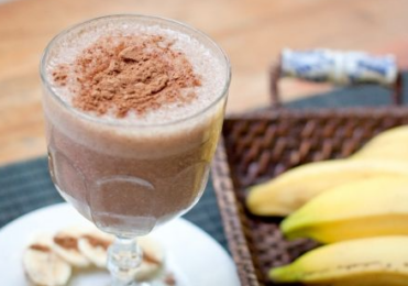 Vitamina de banana com chocolate