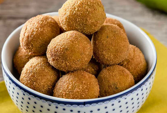 Bolinho de abóbora cabotiá