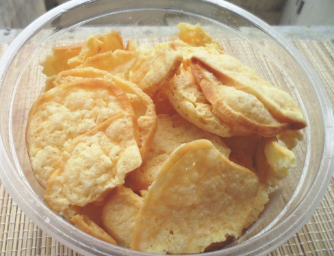 Chips de queijo provolone
