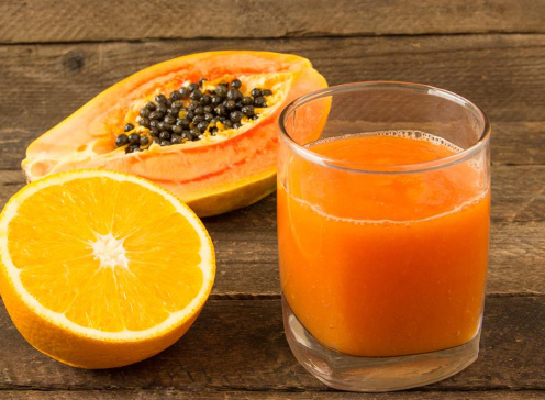 Suco de mamão com laranja