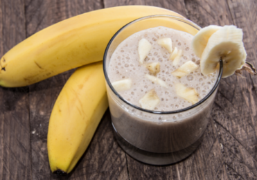 Vitamina de banana com creme de leite