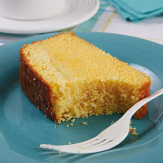 Bolo de Fubá Com Leite de Coco